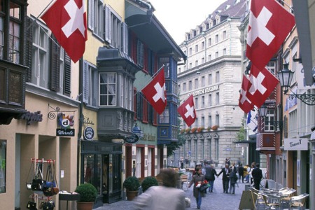 Швейцария ограничит статус защиты беженцам с запада Украины